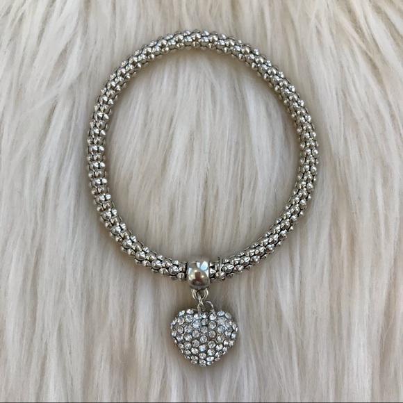 💝NWOT Mint & Lily Rhinestone Heart Bracelet - Picture 7 of 16